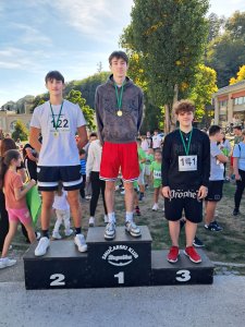 Dijaki 1-2 letnik: 1. Maj Gotlin, 2. Brin Grmek Gobec, 3. Rudi Pirman.