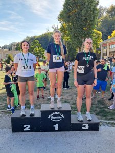 Dijakinje 1-2 letnik: 1. Mirjam Novak, 2. Ula Pozeb, 3. Nika Šorli.