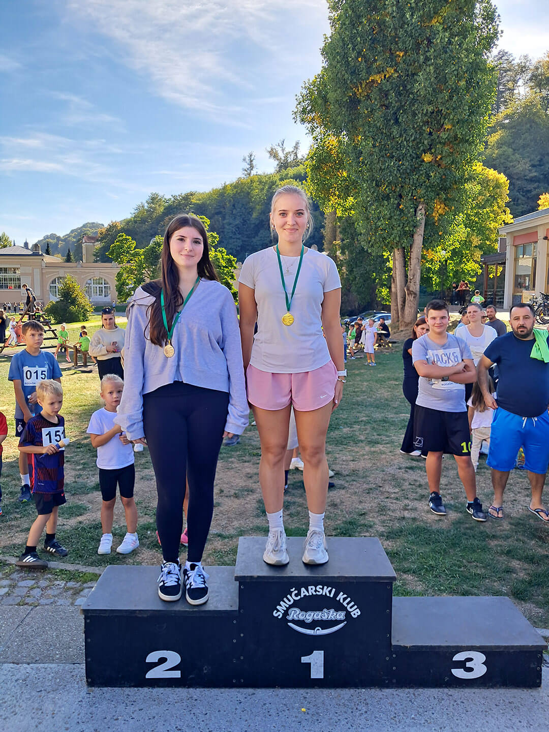 Dijakinje 3-4 letnik: 1. Kristina Novak, 2. Maja Kamenšek, 3. Laeticia Hormuth.